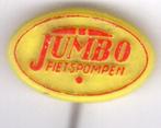 JUMBO fietspompen rood op geel plastic speldje ( E_201 ), Verzamelen, Speldjes, Pins en Buttons, Verzenden, Zo goed als nieuw