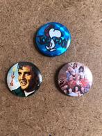 Button speldje Elvis Snoopy Fame, Verzamelen, Speldjes, Pins en Buttons, Ophalen of Verzenden, Gebruikt, Overige onderwerpen