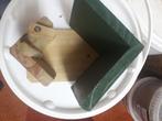 Pindakaaspot houder kleine beschadiging zie foto. Ongebruikt, Ophalen, Hout, Vogelkooi