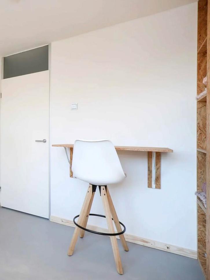 Eames look a like barkrukken - 2 stuks, Huis en Inrichting, Barkrukken, Zo goed als nieuw, 60 tot 90 cm, Kunststof, 2 krukken