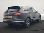 Volkswagen Touareg 3.0 TSi eHybrid 4MOTION Plug In Hybrid 38, Automaat, Gebruikt, 2995 cc, Zwart