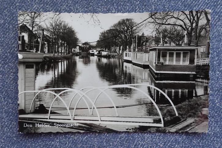 Den Helder. Spoorgracht, Verzamelen, Ansichtkaarten | Nederland, Ongelopen, Noord-Holland, 1960 tot 1980, Ophalen of Verzenden