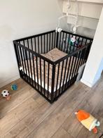 Zwarte baby box, Ophalen, Gebruikt, Vierkant, In hoogte verstelbaar