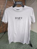 Wit heren t-shirt Daily aesthetikz maat s, Wit, Ophalen of Verzenden, Daily aesthetikz, Gedragen