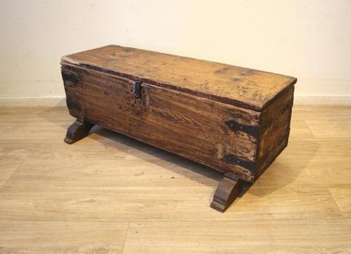 Antiek kistje 18e eeuw, Antiek en Kunst, Antiek | Woonaccessoires, Ophalen of Verzenden