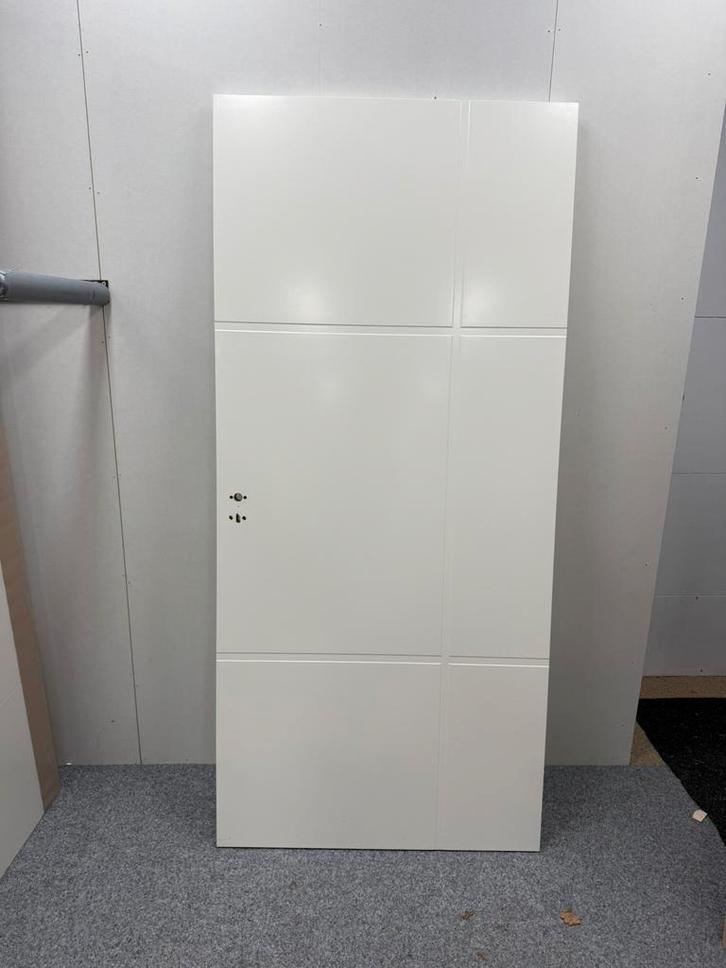 MP44 - Svedex lijndeur opdekdeur rechts 218,5 x 93, Doe-het-zelf en Verbouw, Deuren en Horren, Zo goed als nieuw, Binnendeur, 215 cm of meer