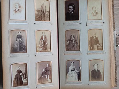Antiek fotoalbum met ca. 80 foto's, Verzamelen, Foto's en Prenten, Gebruikt, Voor 1940, Ophalen of Verzenden