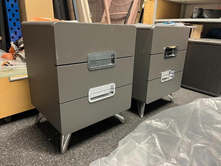 Auping nachtkastjes, Huis en Inrichting, Slaapkamer | Nachtkastjes, Zo goed als nieuw, 55 tot 70 cm, Minder dan 45 cm, Hout, Ophalen