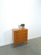 Teak ladekast met schuine poten uit Zweden vintage, Gebruikt, Teakhout, 3 of 4 laden, Minder dan 100 cm