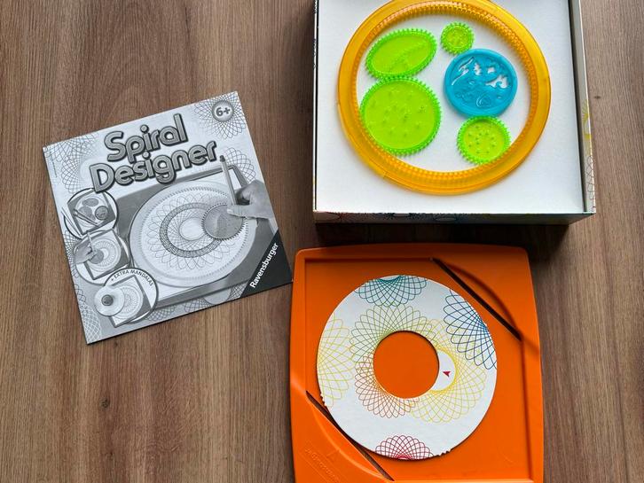 Ravensburger Spiral Designer - Creatief Tekenspeelgoed, Hobby en Vrije tijd, Knutselen, Zo goed als nieuw, Materiaal, Ophalen of Verzenden