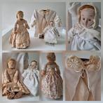 Antieke poppetjes en kleding met standaard, Antiek en Kunst, Antiek | Speelgoed, Ophalen of Verzenden
