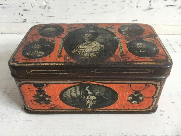 Antiek herdenkings blik Koningin Wilhelmina, 1923, Verzamelen, Blikken, Gebruikt, Overige, Ophalen of Verzenden