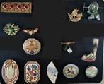 13 verschillende broches, Sieraden, Tassen en Uiterlijk, Broches, Overige materialen, 4 tot 7 cm, Gebruikt, Overige kleuren