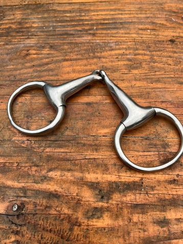 Paardenbit beschikbaar voor biedingen