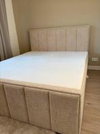 Luxe boxspring 180x200 teddy stof - zand kleur, Huis en Inrichting, Slaapkamer | Boxsprings, Ophalen, Teddy stof, Tweepersoons