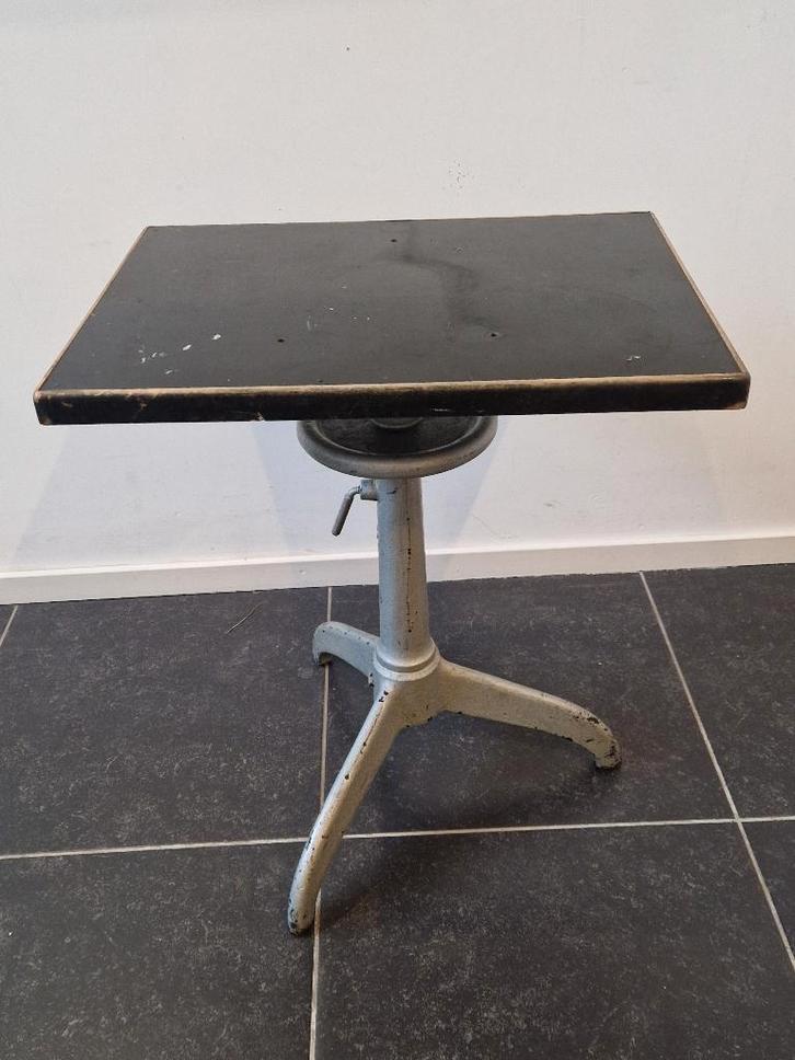 Onderstel industrieel driepoot, Huis en Inrichting, Woonaccessoires | Overige, Gebruikt, Ophalen