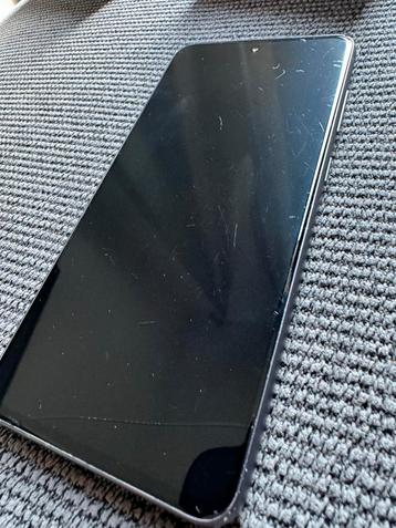 Samsung S21 FE 128GB met oplader beschikbaar voor biedingen