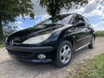 Zwarte Peugeot 206 uit 2003, Voorwielaandrijving, 1025 kg, Stof, 4 cilinders