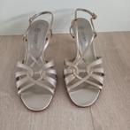 Pumps licht goud champagne 38 merk Canda, Ophalen of Verzenden, Zo goed als nieuw, Overige kleuren
