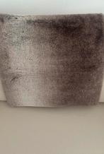 Ikea kussenhoes vachtje bruin 50x50 nieuw, Ophalen, Nieuw, Bruin, Vierkant