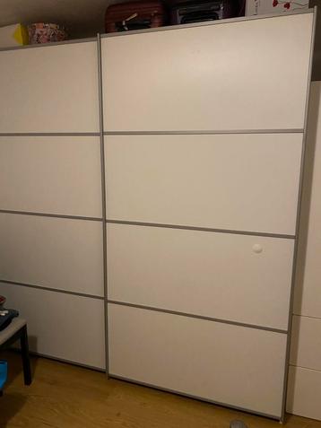 Kledingkast schuifdeuren 230x220x67