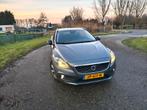 Volvo V40 Cross Country 2.0 T3 Momentum 152PK 2016, Voorwielaandrijving, 4 cilinders, Origineel Nederlands, Handgeschakeld