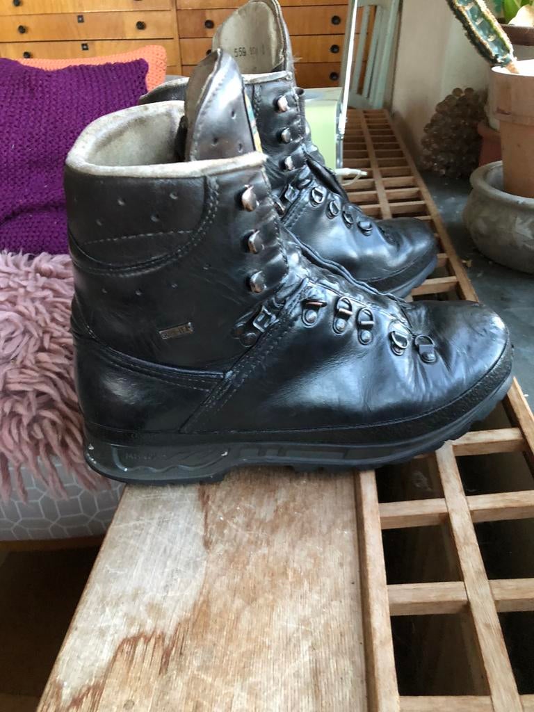 Meindl goretex bergschoenen 42, Ophalen of Verzenden, Zo goed als nieuw, Schoenen