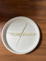 Virgil Abloh x Ikea Markerad Clock, Huis en Inrichting, Ophalen of Verzenden, Zo goed als nieuw, Analoog, Wandklok