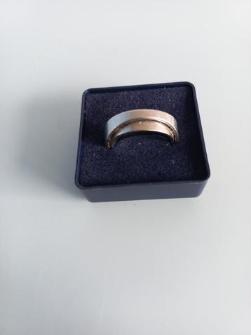 Design ring maat 17.5 beschikbaar voor biedingen