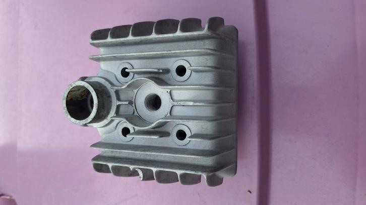 Kleine watercooled kopje origineel., Fietsen en Brommers, Brommeronderdelen | Zundapp, Gebruikt, Cilinder, Ophalen of Verzenden