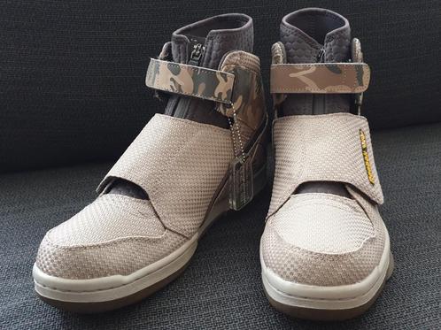 Reebok Alien Stomper - Bug Stomper NEW OVP EU40.5 US8, Kleding | Heren, Schoenen, Nieuw, Sneakers of Gympen, Overige kleuren, Ophalen of Verzenden