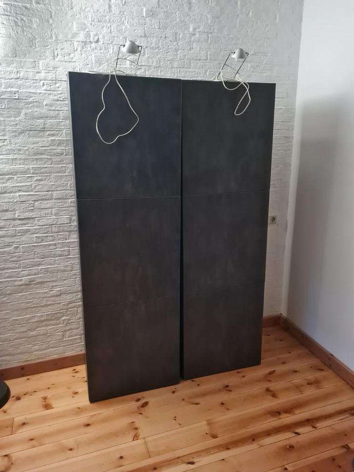 Grijze Ikea Besta kast grijs, Huis en Inrichting, Kasten | Kledingkasten, Zo goed als nieuw, 150 tot 200 cm, 100 tot 150 cm, 25 tot 50 cm