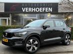 Volvo XC40 Recharge P8 AWD R-Design - PARKEER CAMERA - HARMA, Auto's, Volvo, Automaat, 1300 min, Gebruikt, Zwart