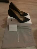 Manolo Blahnik Pumps Zwart Suede Maat 40, Ophalen of Verzenden, Zo goed als nieuw, Zwart, Pumps