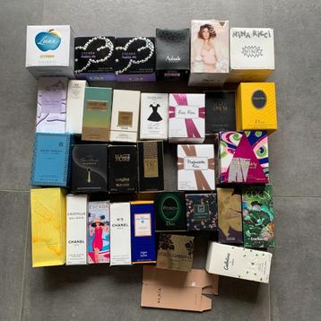 30 st LEGE Parfum Doos beschikbaar voor biedingen