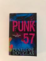 Punk 57 - Penelope Douglas, Ophalen of Verzenden, Zo goed als nieuw
