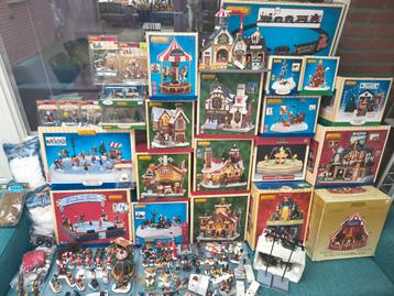 Compleet Lemax kerstdorp nieuw+retired item lees advertentie beschikbaar voor biedingen