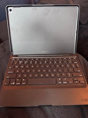 ZAGG iPad Air Toetsenbord Case beschikbaar voor biedingen
