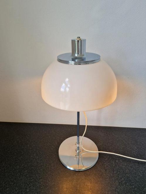 Vintage Guzzini "Faro" tafellamp mushroom design, Huis en Inrichting, Lampen | Tafellampen, Zo goed als nieuw, Minder dan 50 cm