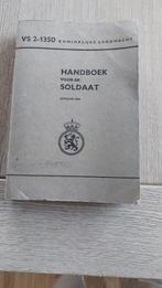 150416 handboek soldaat WD008, Nederland, Boek of Tijdschrift, Ophalen of Verzenden, Landmacht