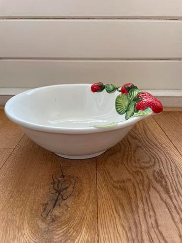 Italiaanse schaal - Cream wit met vruchten decoratie  beschikbaar voor biedingen