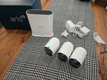 Arlo Ultra 3 pack nieuw beschikbaar voor biedingen