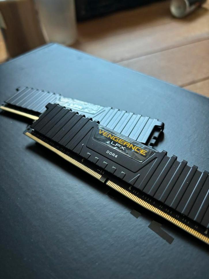 Corsair Vengeance DDR4 16GB (2x8GB) RAM, Computers en Software, RAM geheugen, Gebruikt, Desktop, 16 GB, DDR4, Ophalen of Verzenden