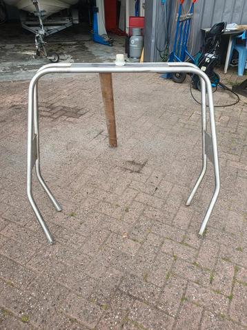 Rvs beugel voor rib boot beschikbaar voor biedingen