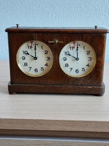 HAC schaakklok uit 1920s. Antiek. Werkt goed beschikbaar voor biedingen