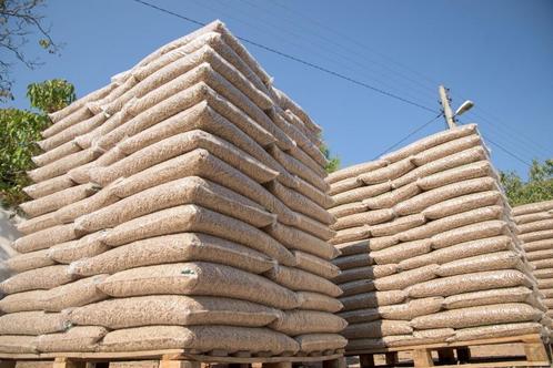 Premium Witte Houtpellets 975kg Pelletkorrels, Tuin en Terras, Haardhout, Blokken, Overige houtsoorten, Minder dan 3 m³, Ophalen of Verzenden