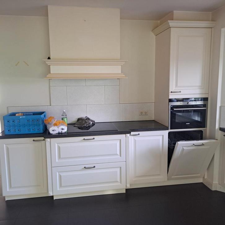 Luxe keuken, met Siemens apparatuur, Huis en Inrichting, Keuken | Complete keukens, Hoekkeuken, Graniet of Steen, Ophalen