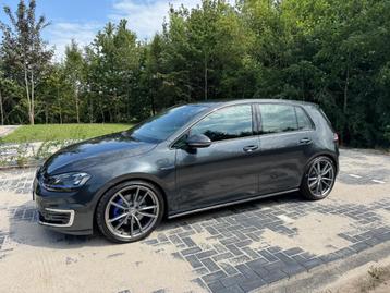 Volkswagen Golf 1.4 TSI GTE 2015, CarPlay, Leer, LED, NAP beschikbaar voor biedingen
