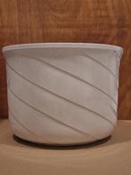 te koop grote witte bloempot., Rond, Binnen, Zo goed als nieuw, Minder dan 40 cm