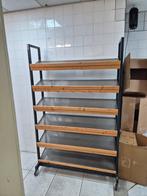 Stelling, Huis en Inrichting, Ophalen